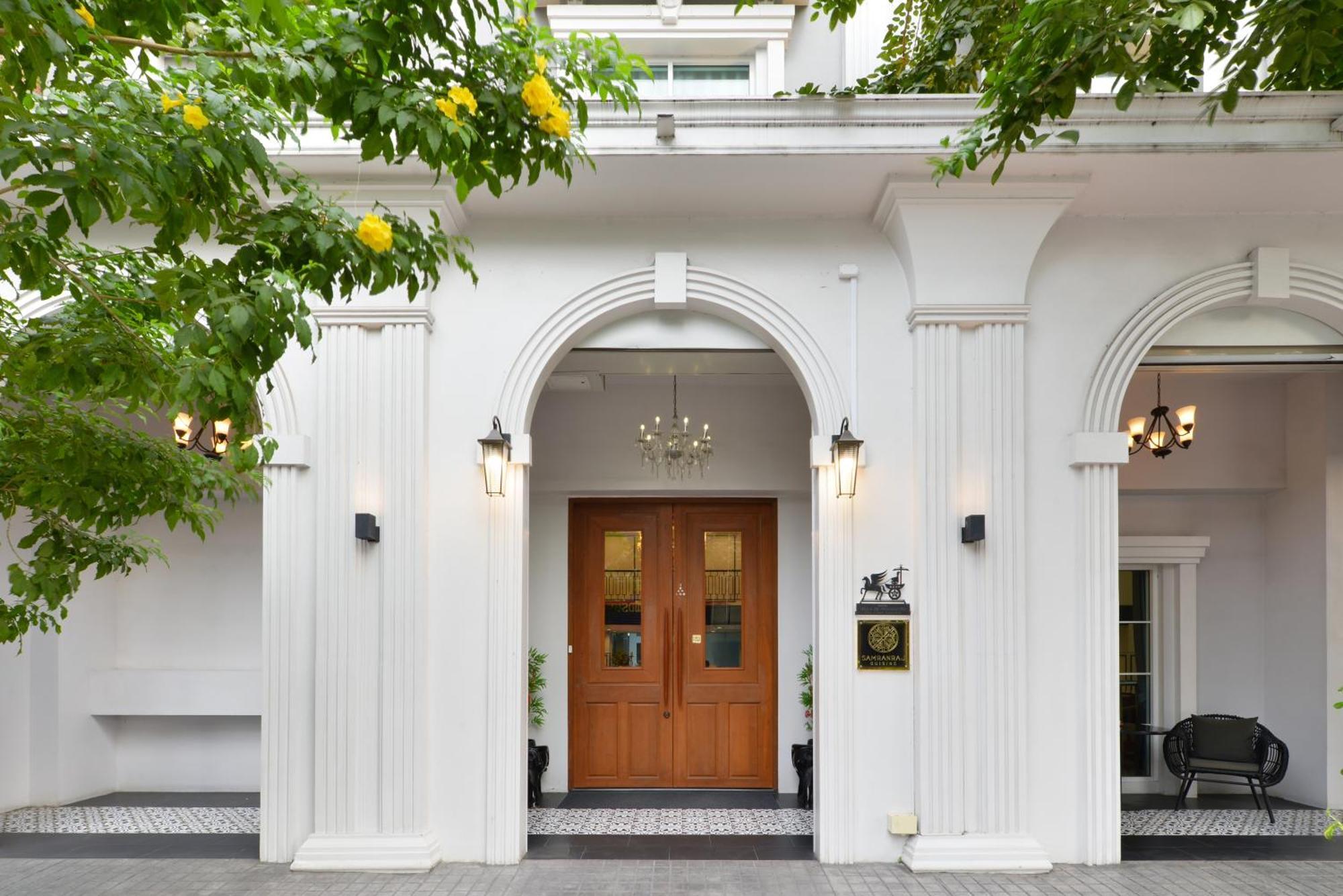 Villa De Pranakorn Bangkok Exterior photo